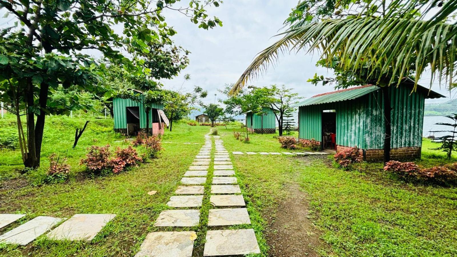 Hotel Mauli Agro Farm Dam View Resort Satara Buitenkant foto